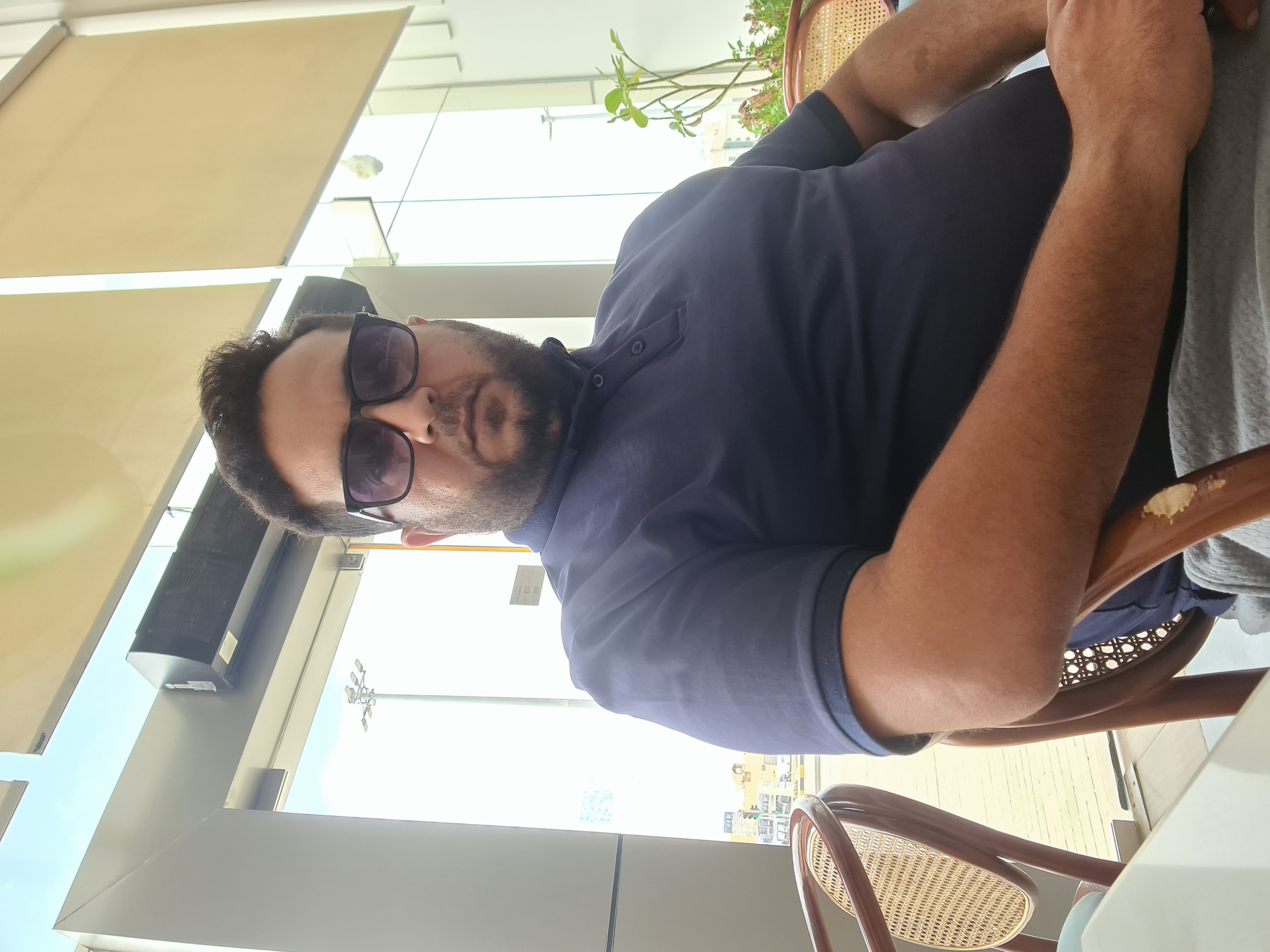 HASSAN BAKR_eChtH